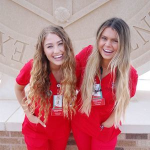 Meet your Posher, Chloe